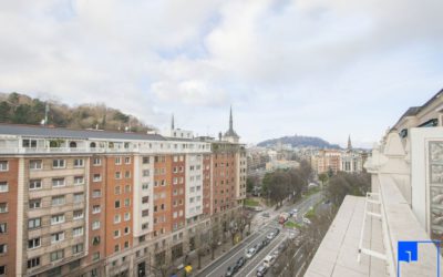 ¿Buscas una vivienda con terraza a un paso del Centro de Donostia?